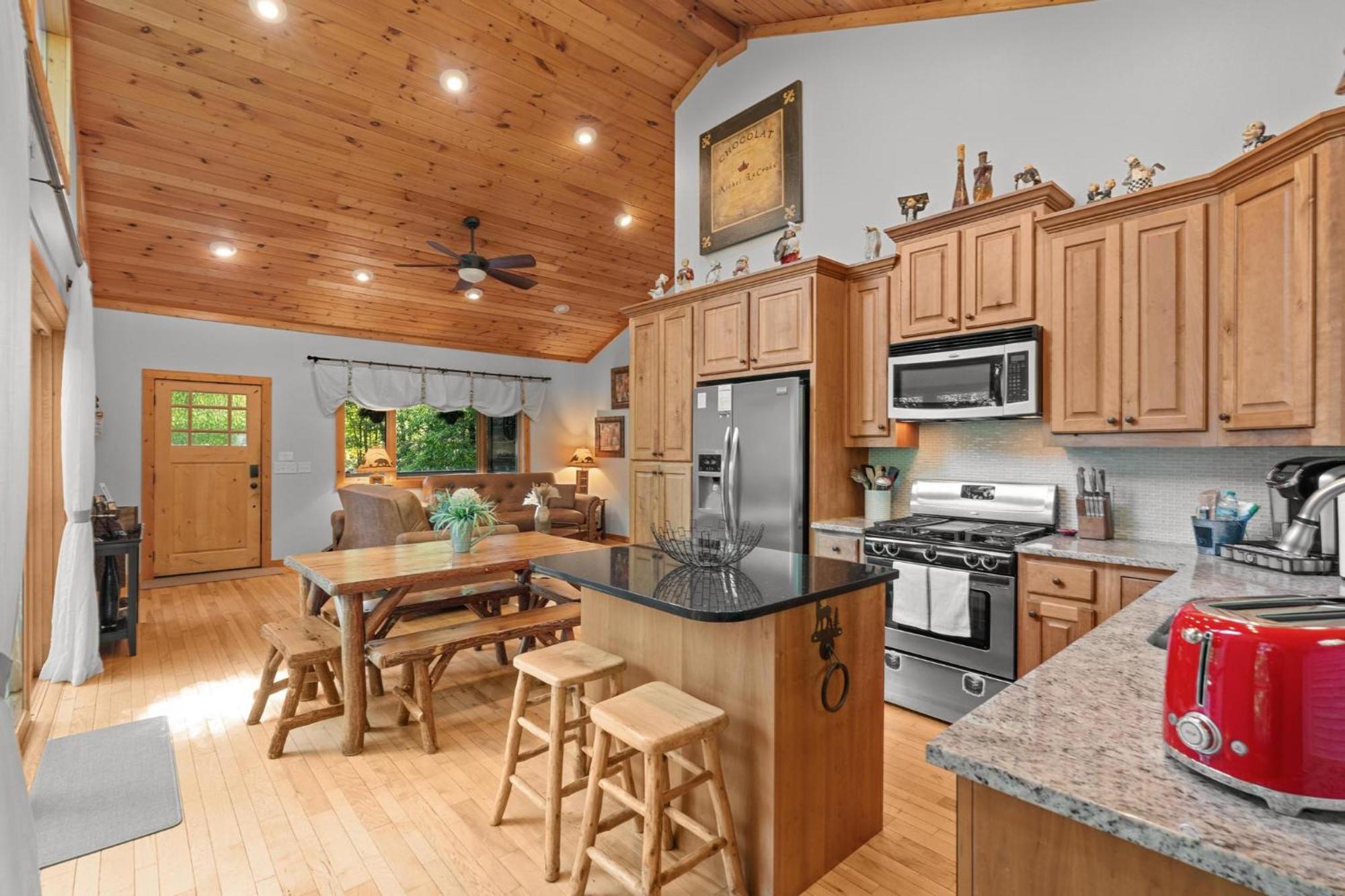 Lux Mtn Cabin - Hot Tub, Fire Pit, Game Room Franklin Exterior photo
