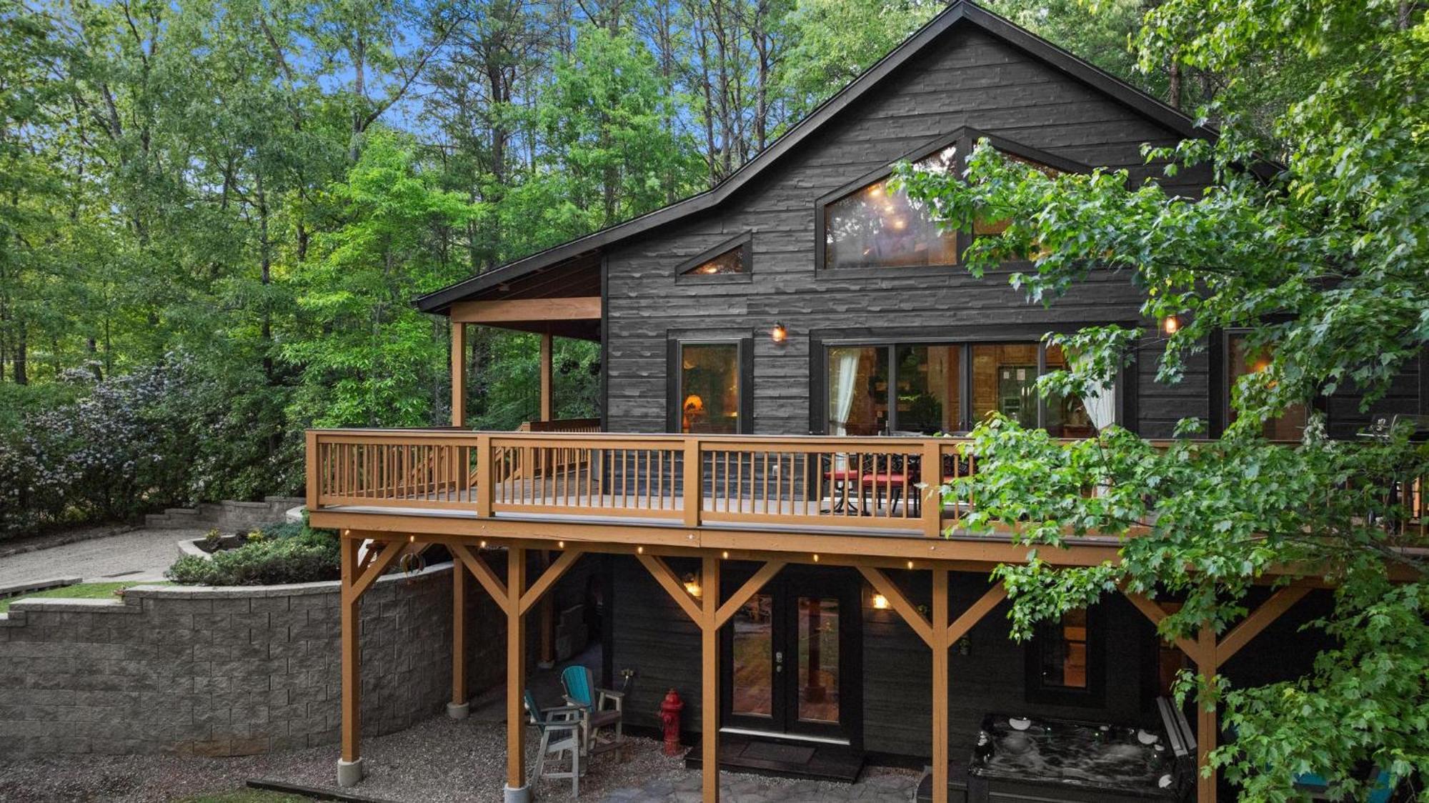 Lux Mtn Cabin - Hot Tub, Fire Pit, Game Room Franklin Exterior photo