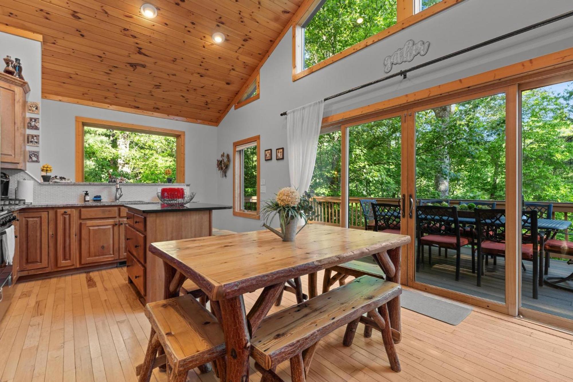 Lux Mtn Cabin - Hot Tub, Fire Pit, Game Room Franklin Exterior photo