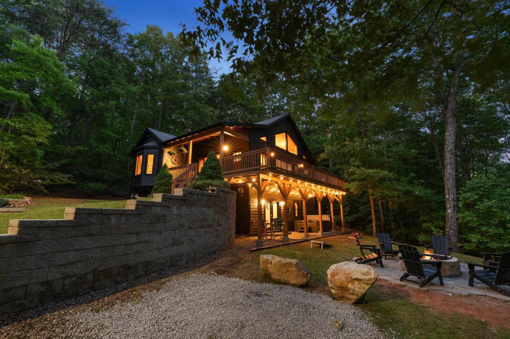 Lux Mtn Cabin - Hot Tub, Fire Pit, Game Room Franklin Exterior photo